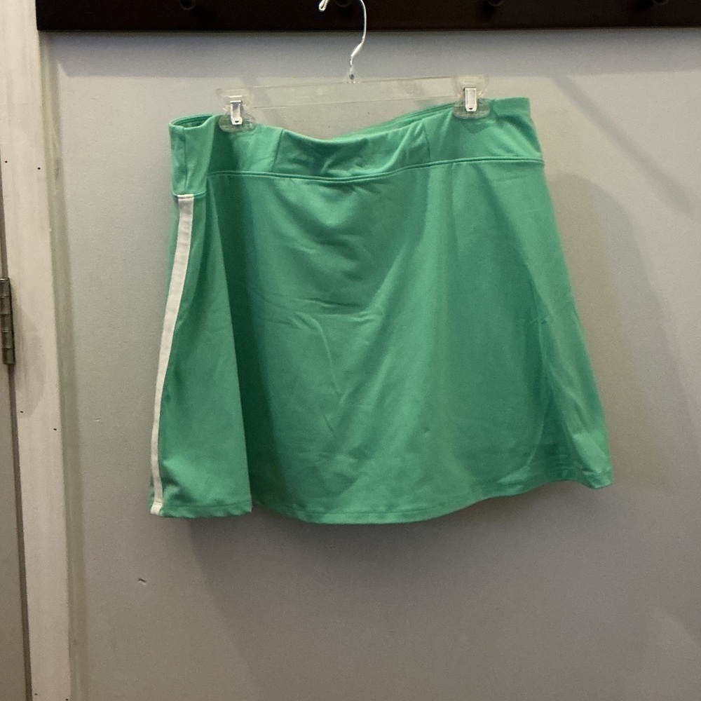 Mint Green Talbots Women's Skort. Great for tennis or golf.